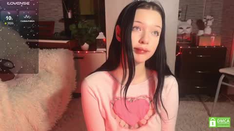 Snapshot of michelle_roze chatting on 02-08-25, 08:32 Michelle online show from 02-08-25, 08:32