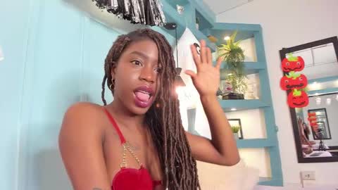 michellepose online show from 10-16-25, 01:23