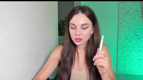 Snapshot of michelliibeautiful chatting on 11-15-25, 03:52 Michellee online show from 11-15-25, 03:52