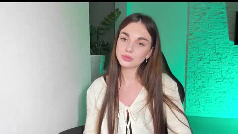 Snapshot of michelliibeautiful chatting on 12-01-25, 06:02 Michellee online show from 12-01-25, 06:02