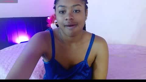 michellmoon1 online show from 10-19-25, 06:19