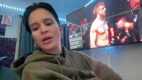 Snapshot of micielo87 chatting on 02-09-25, 03:53 Skye online show from 02-09-25, 03:53