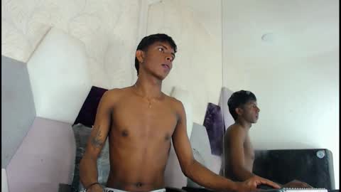 Snapshot of mick_storm chatting on 11-06-25, 07:26 Mick storm online show from 11-06-25, 07:26