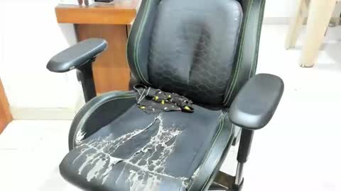 microfama00 online show from 02-03-26, 04:32