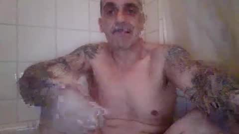 middle123456783939 online show from 12-21-25, 01:35