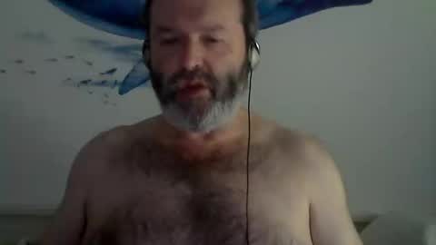 kike online show from 01-21-25, 04:37