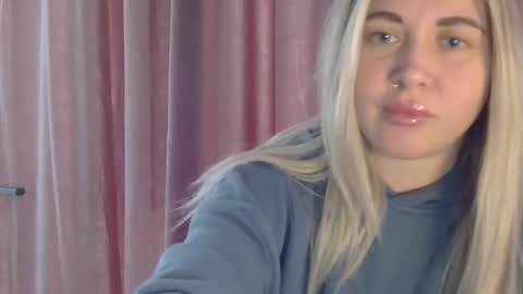 Snapshot of midnight_lace1 chatting on 02-26-26, 09:30 Midnight lace1 online show from 02-26-26, 09:30