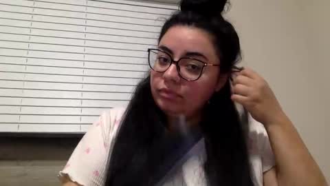 midnightbruja111 online show from 10-19-25, 03:18