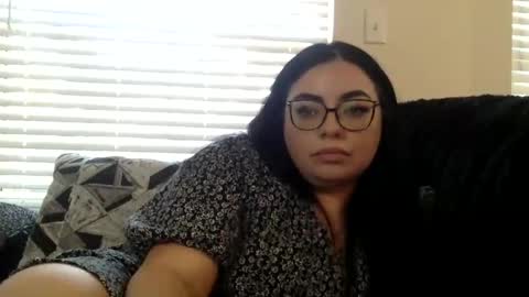 midnightbruja111 online show from 11-21-25, 08:29