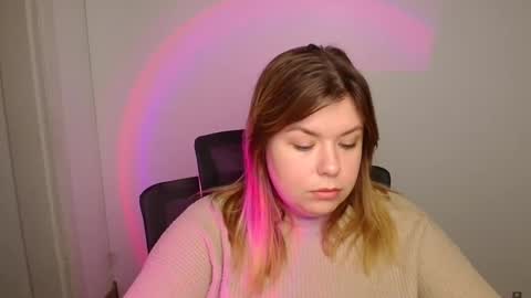 Snapshot of midnightmariana chatting on 10-18-25, 05:21 Mariana online show from 10-18-25, 05:21