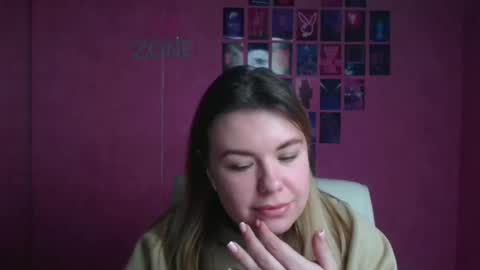 Mariana online show from 11-22-25, 06:34