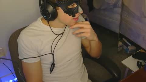 midnightmasc online show from 03-11-26, 05:52