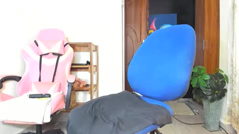 lydia follow me on ig at shortgirl 406 online show from 12-17-25, 09:26