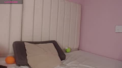 Snapshot of miel_alisha chatting on 11-27-25, 12:51 miel online show from 11-27-25, 12:51