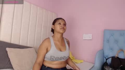 Snapshot of miel_alisha chatting on 12-02-25, 12:43 miel online show from 12-02-25, 12:43