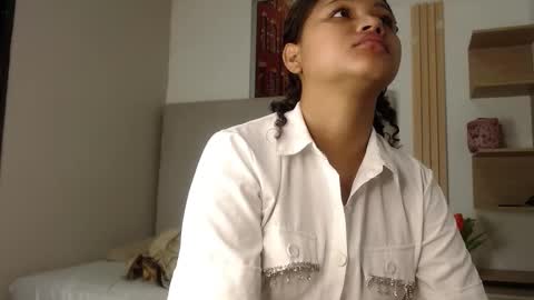 Snapshot of miel_alisha chatting on 02-11-26, 12:10 miel online show from 02-11-26, 12:10