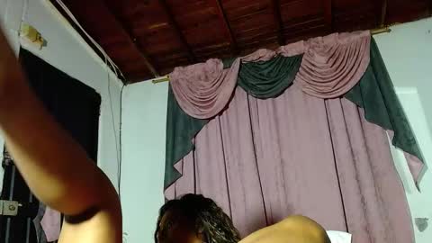 Snapshot of mielsquirt chatting on 11-07-25, 08:47 mielsquirt online show from 11-07-25, 08:47