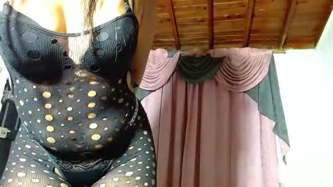 Snapshot of mielsquirt chatting on 11-21-25, 07:29 mielsquirt online show from 11-21-25, 07:29