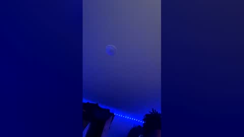 mifriend1998 online show from 12-17-25, 12:00