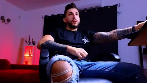 MightyAaron online show from 10-08-25, 02:53