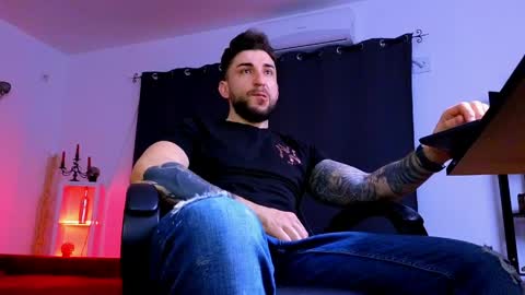 MightyAaron online show from 04-05-26, 02:31