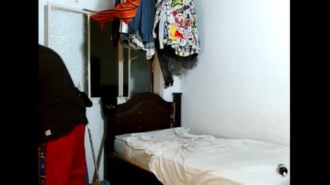 Snapshot of miguelsantos_666 chatting on 02-15-26, 07:51 Miguel Angel Santos online show from 02-15-26, 07:51