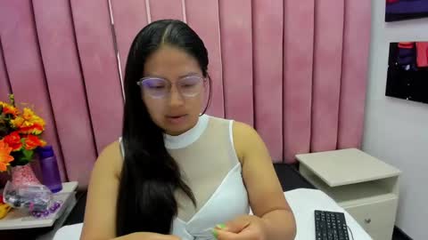 Miha online show from 10-19-25, 04:24