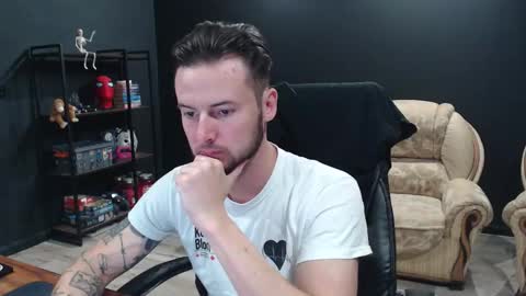 Misha Winchester online show from 10-13-25, 06:35