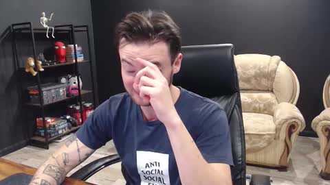 Misha Winchester online show from 10-31-25, 07:20