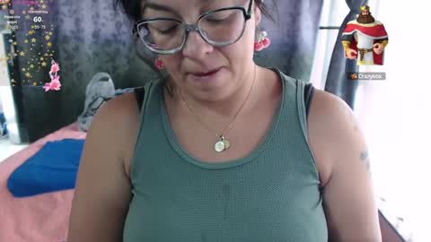 Snapshot of miia_big1boobs chatting on 10-24-25, 08:38 miia big1boobs online show from 10-24-25, 08:38