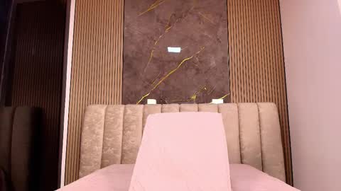 miia scoott  online show from 12-02-25, 12:10