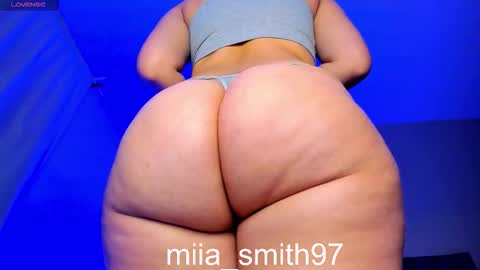 mia online show from 09-25-25, 09:51