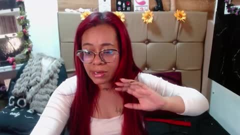 miia online show from 10-10-25, 07:02