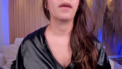 Miia 3 online show from 12-20-24, 05:29