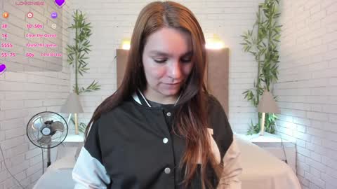 Miia 3 online show from 02-03-25, 11:53