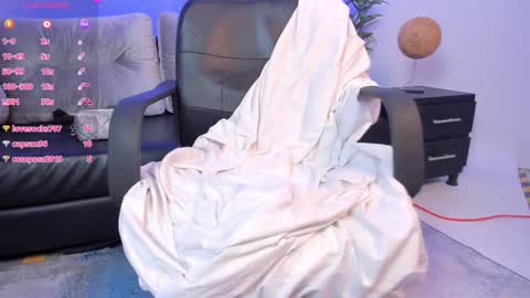 Miia 3 online show from 02-15-25, 03:39