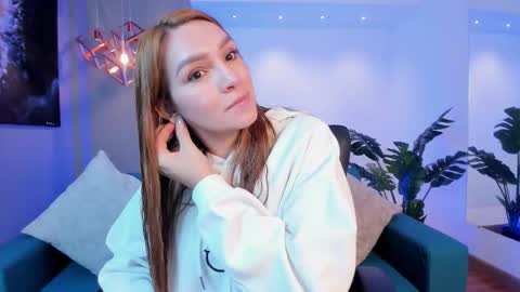 Snapshot of miia_taylors chatting on 02-19-26, 12:12 Miia 3 online show from 02-19-26, 12:12