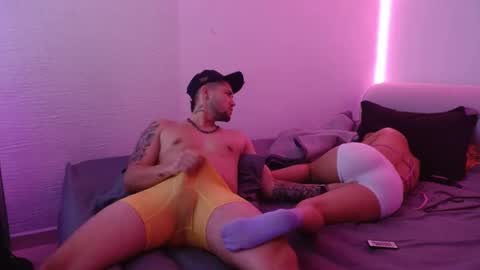 Snapshot of miialiiam0 chatting on 01-04-25, 03:29 Mia and Liam online show from 01-04-25, 03:29