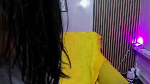 miilu  online show from 11-16-25, 03:45