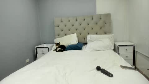 miiss_samantha online show from 11-04-25, 10:42