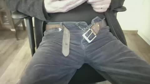 mik online show from 12-14-25, 02:33