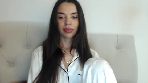 Mika online show from 10-09-25, 05:55