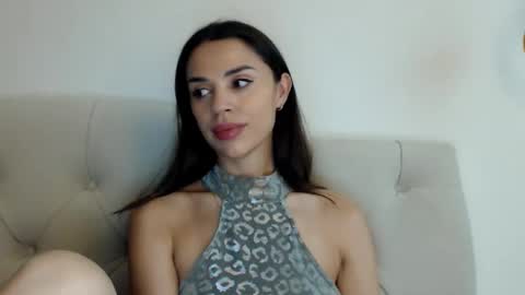 Mika online show from 10-17-25, 06:10