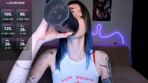 Mika online show from 03-05-26, 03:41