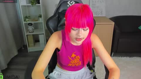 Mika online show from 03-05-26, 08:32