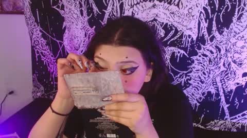 Mika online show from 02-24-26, 08:40