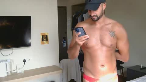 Snapshot of mike4fun99 chatting on 12-21-25, 02:19 mike online show from 12-21-25, 02:19