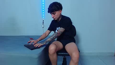 Mike IMDEPENDIENT MODEL online show from 10-25-25, 02:41