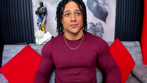   online show from 10-18-25, 03:09