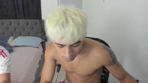 mike_master9 online show from 10-04-25, 11:19